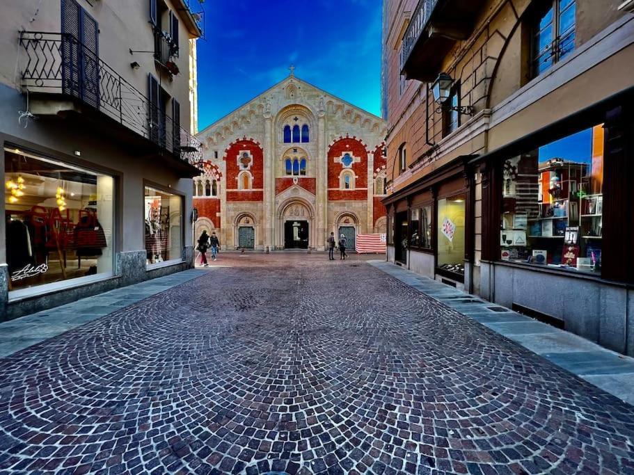 Prestigioso Attico A Passo Duomo By Revenue House Apartment Casale Monferrato Ngoại thất bức ảnh